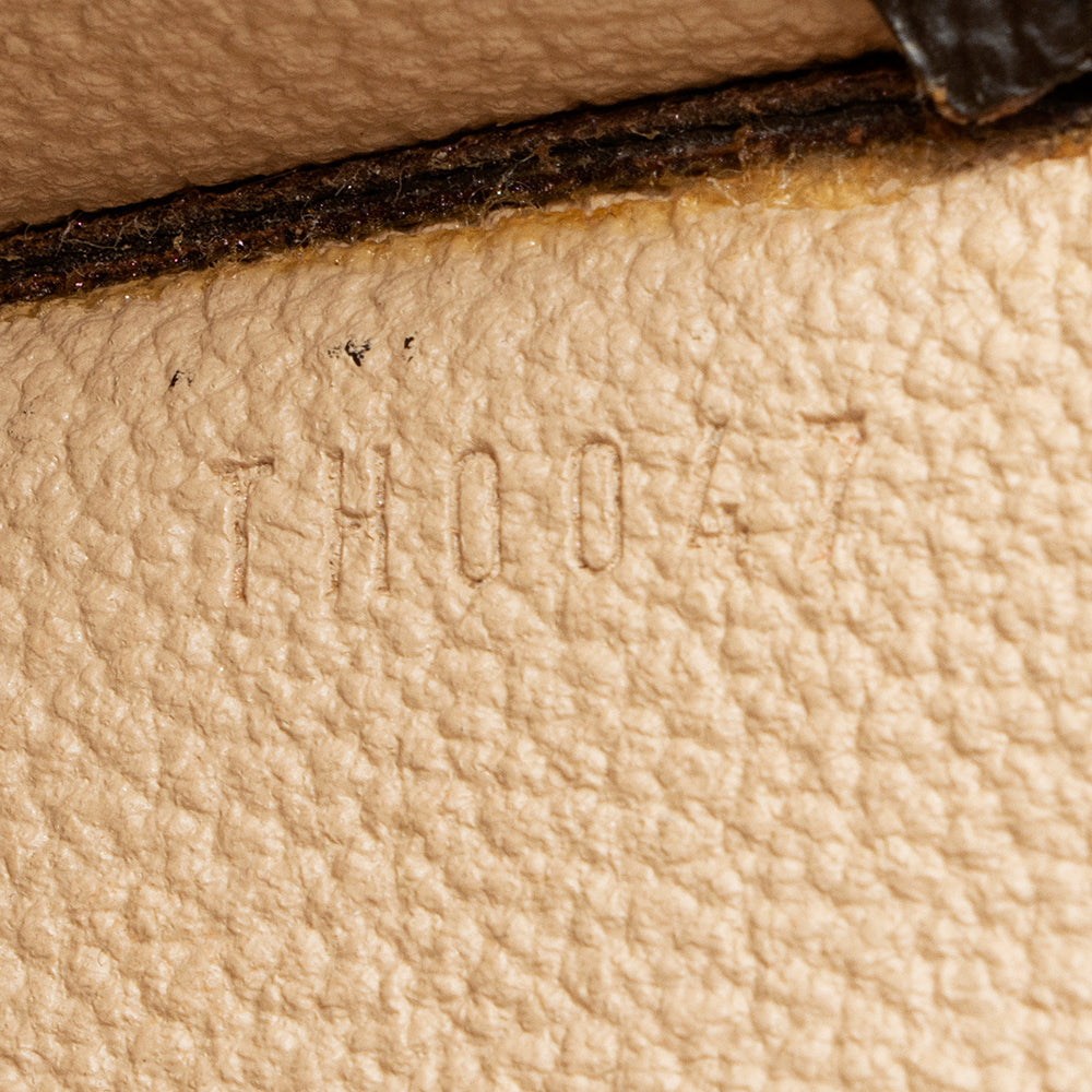 Louis Vuitton Monogram Canvas Toiletry Pouch 26 (SHF-21737)