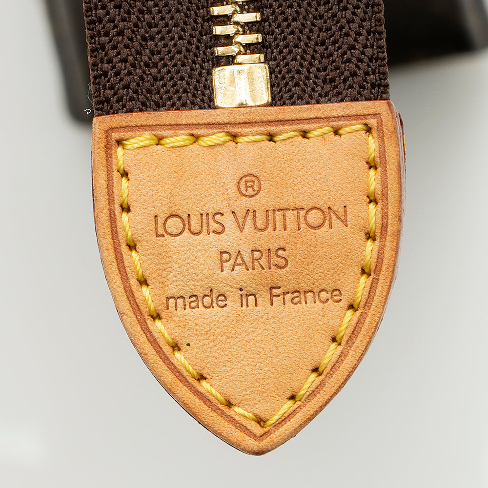 Louis Vuitton Monogram Canvas Toiletry Pouch 26 (SHF-21737)