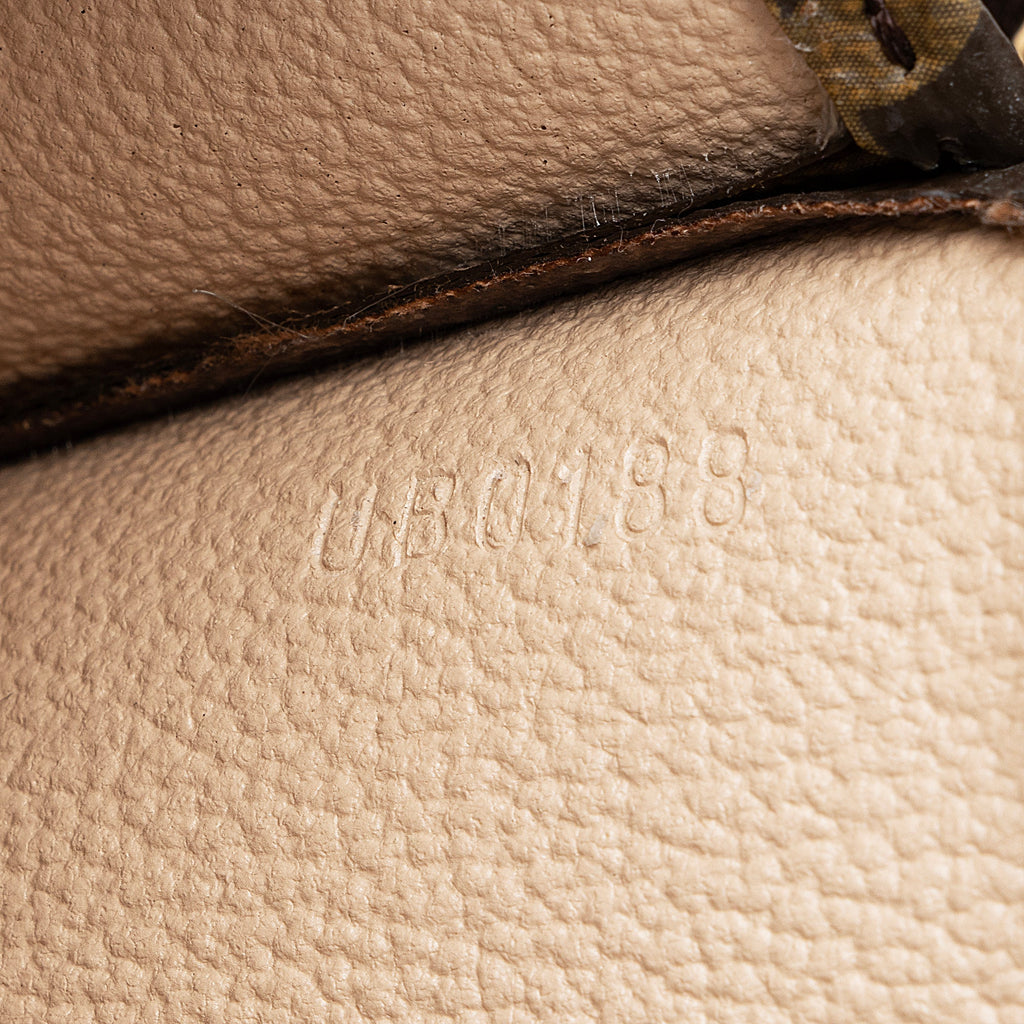 Louis Vuitton Monogram Canvas Toiletry Pouch 26 (SHF-22773)