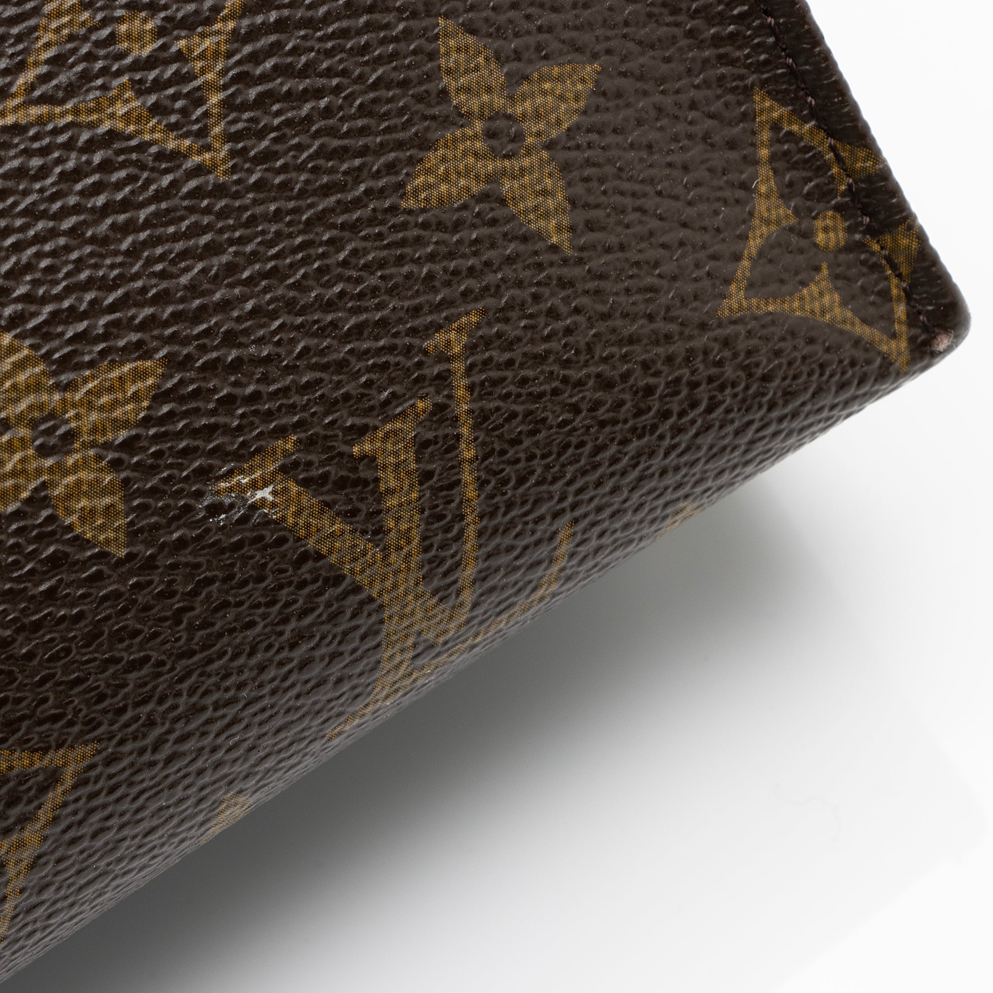 Louis Vuitton Monogram Canvas Toiletry Pouch 26 (SHF-23146)