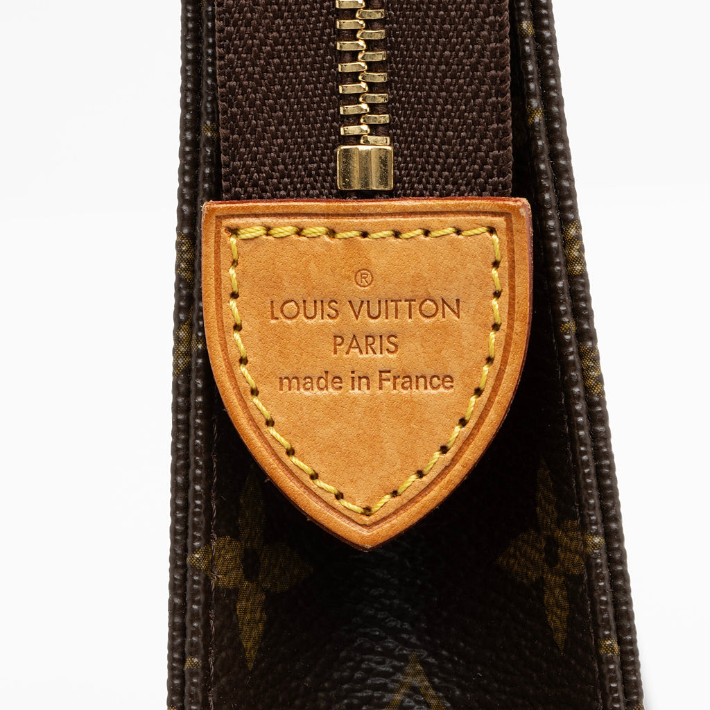 Louis Vuitton Monogram Canvas Toiletry Pouch 26 (SHF-23146)