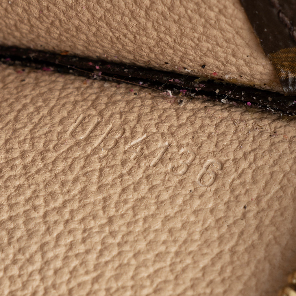 Louis Vuitton Monogram Canvas Toiletry Pouch 26 (SHF-23148)