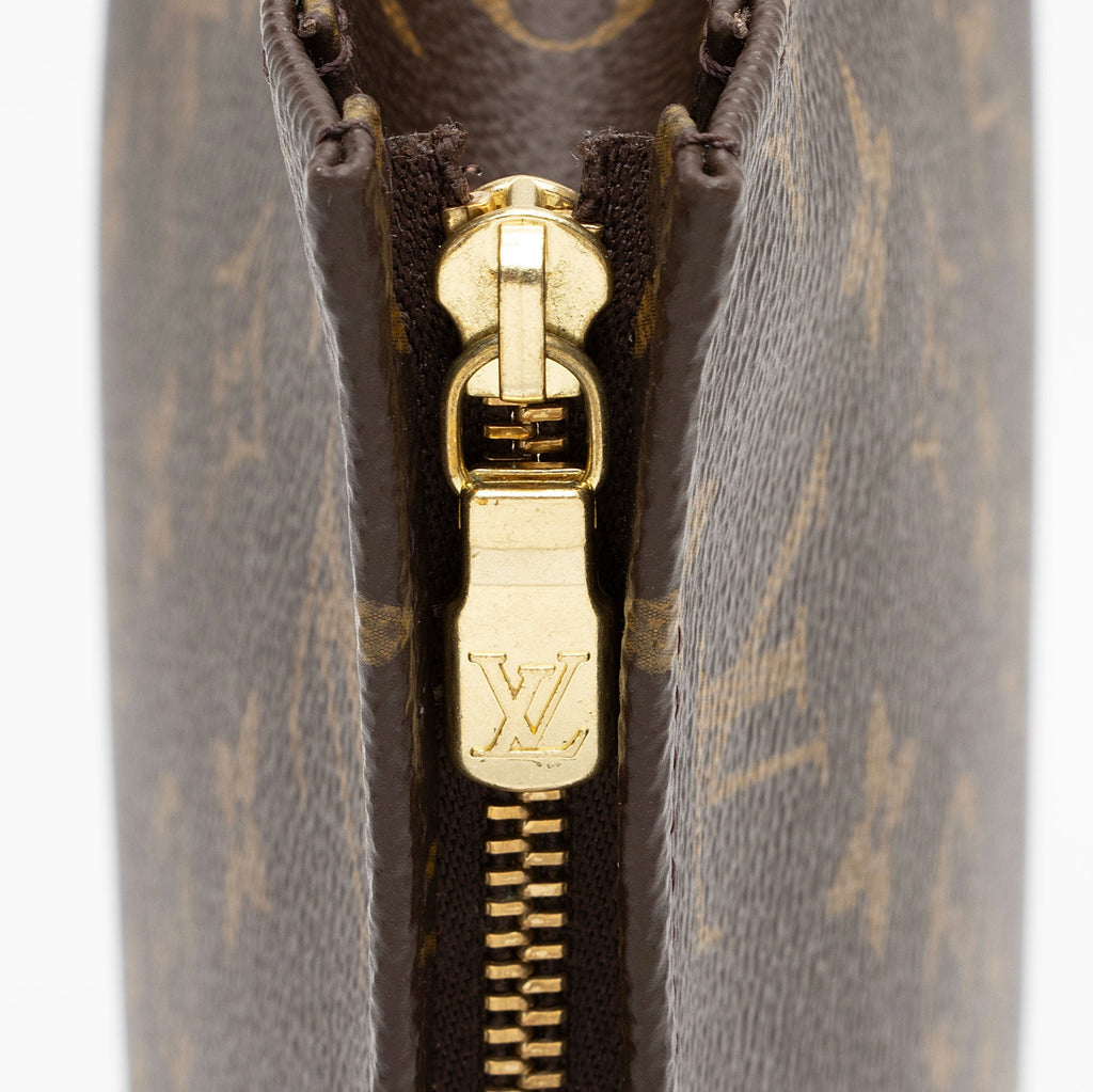 Louis Vuitton Monogram Canvas Toiletry Pouch 26 (SHF-1ASaMu)