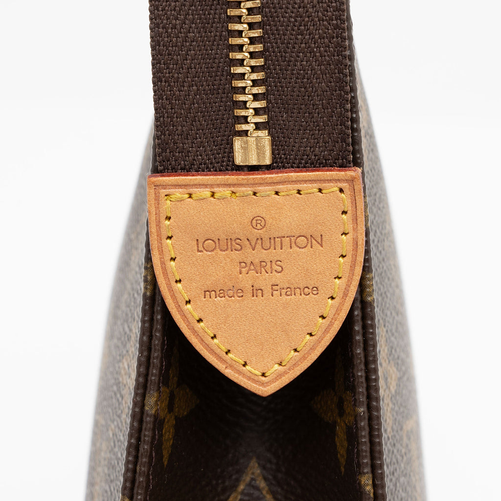 Louis Vuitton Monogram Canvas Toiletry Pouch 26 (SHF-1ASaMu)
