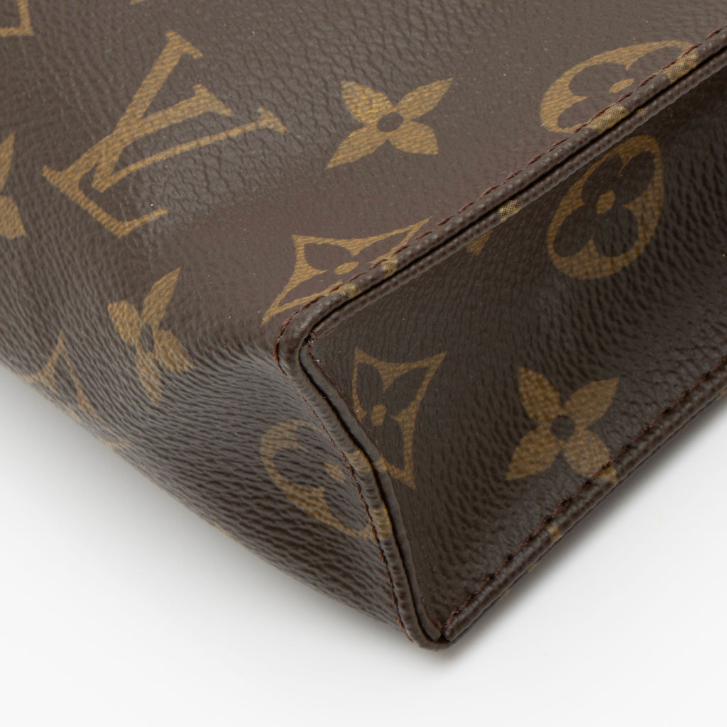 Louis Vuitton Monogram Canvas Toiletry Pouch 26 (SHF-CV45E4)