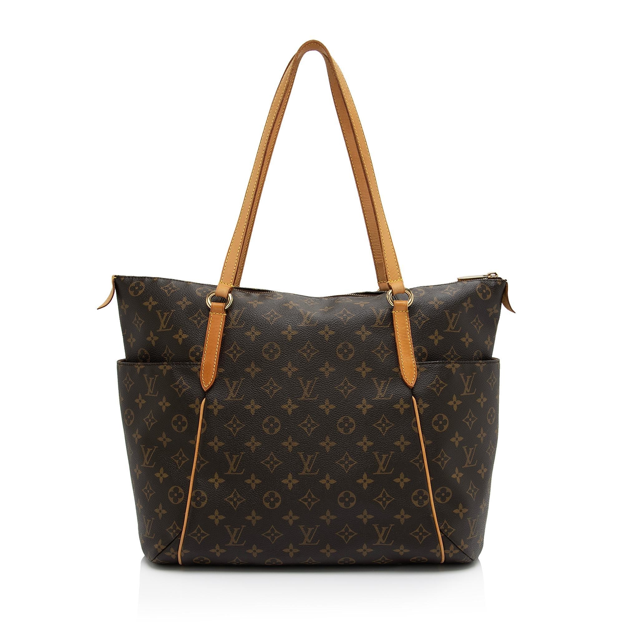 Louis Vuitton Monogram Canvas Totally GM Tote (SHF-QOtKsd)