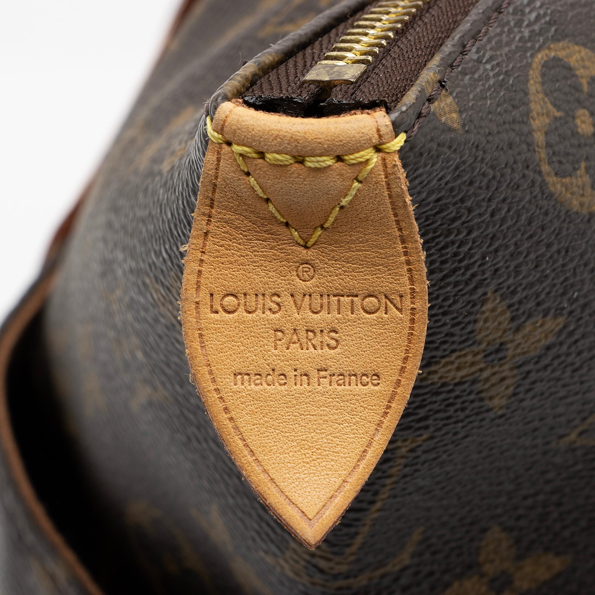 Louis Vuitton Monogram Canvas Totally GM Tote (SHF-QOtKsd)