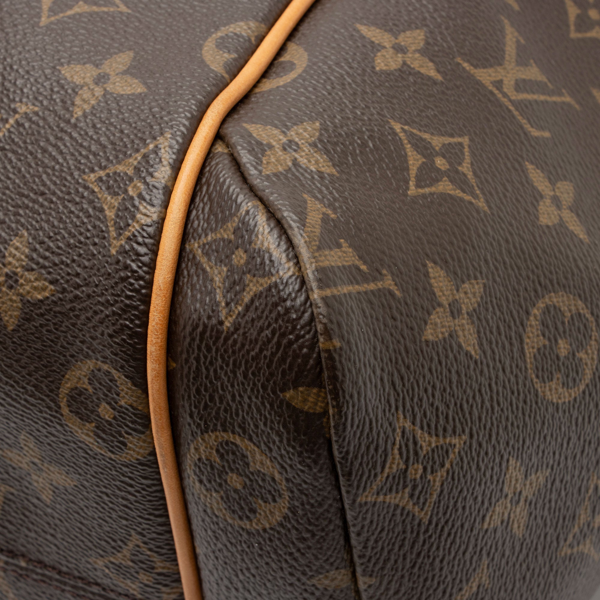 Louis Vuitton Monogram Canvas Totally MM Tote (SHF-OUVzwH)