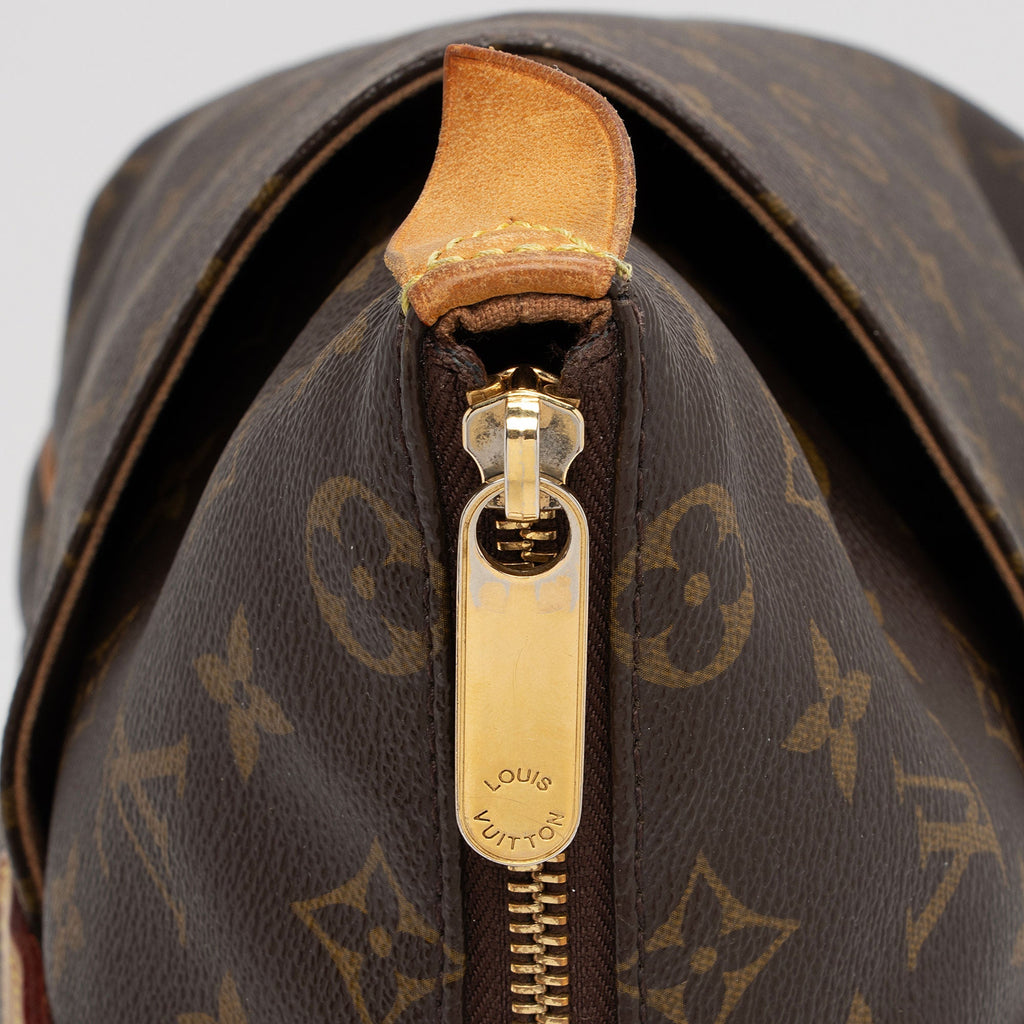 Louis Vuitton Monogram Canvas Totally MM Tote (SHF-qBJU3Z)