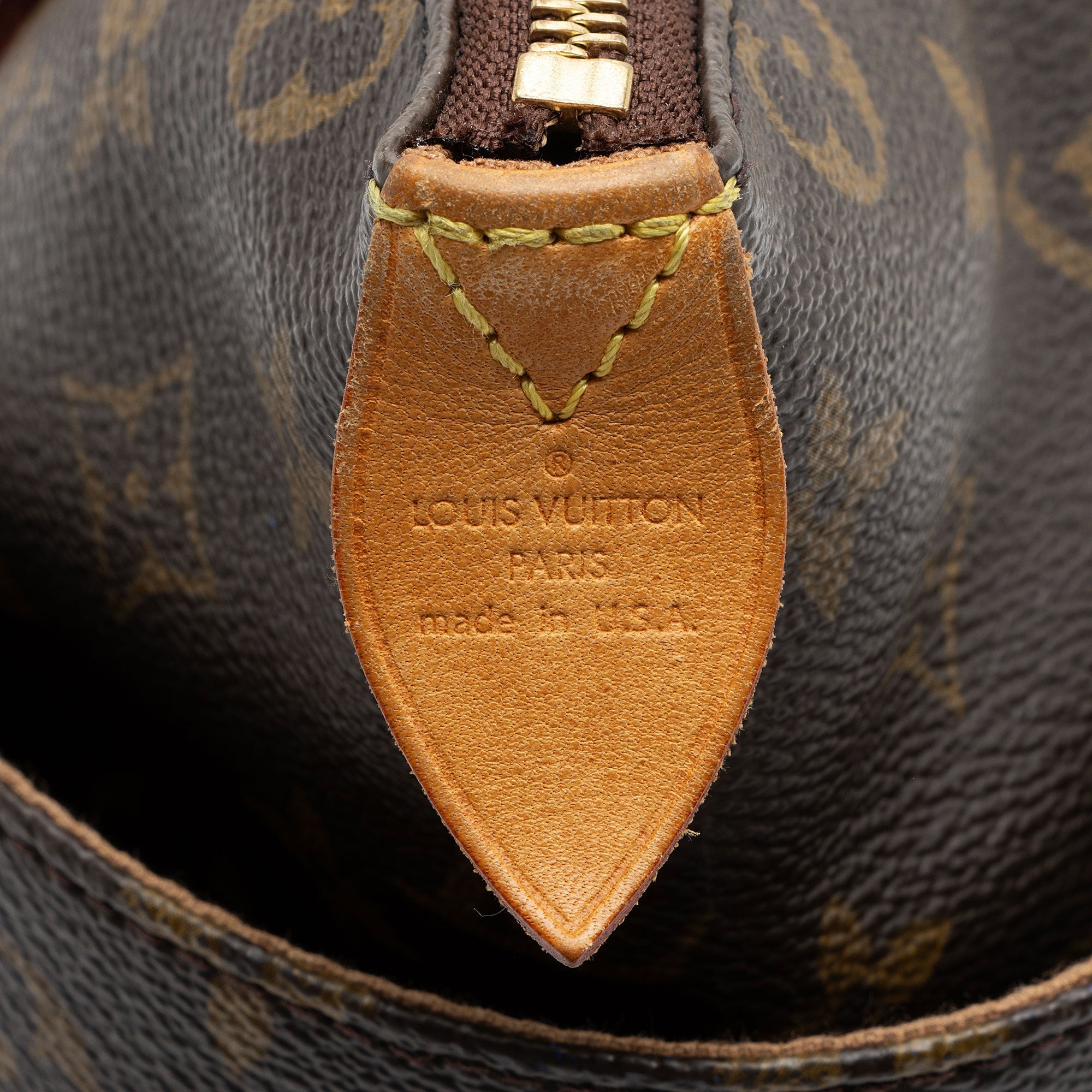 Louis Vuitton Monogram Canvas Totally PM Tote (SHF-lJUvoR)
