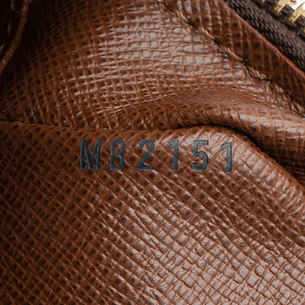 Louis Vuitton Monogram Canvas Trocadero 27 Shoulder Bag (SHF-DEAQoA)