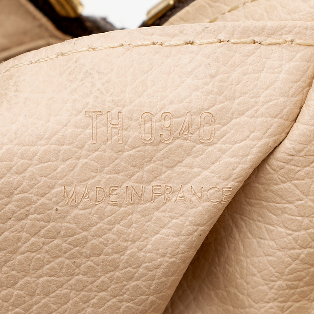 Louis Vuitton  Monogram Canvas Trousse Toiletry Pouch 23 (SHF-18546)