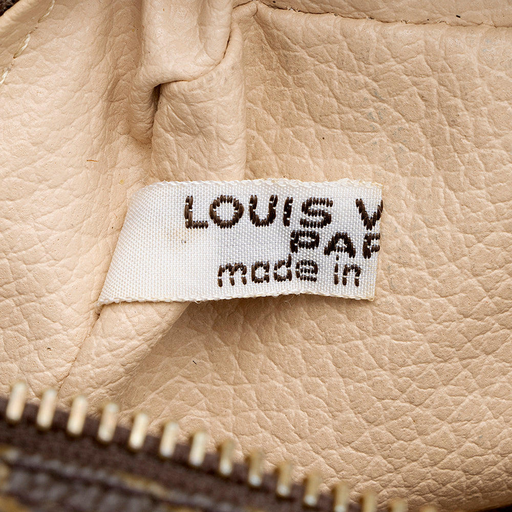 Louis Vuitton  Monogram Canvas Trousse Toiletry Pouch 23 (SHF-18546)