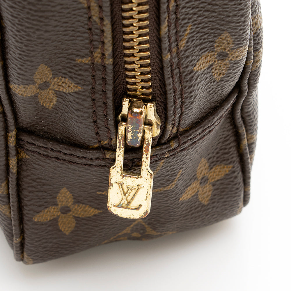 Louis Vuitton  Monogram Canvas Trousse Toiletry Pouch 23 (SHF-20359)