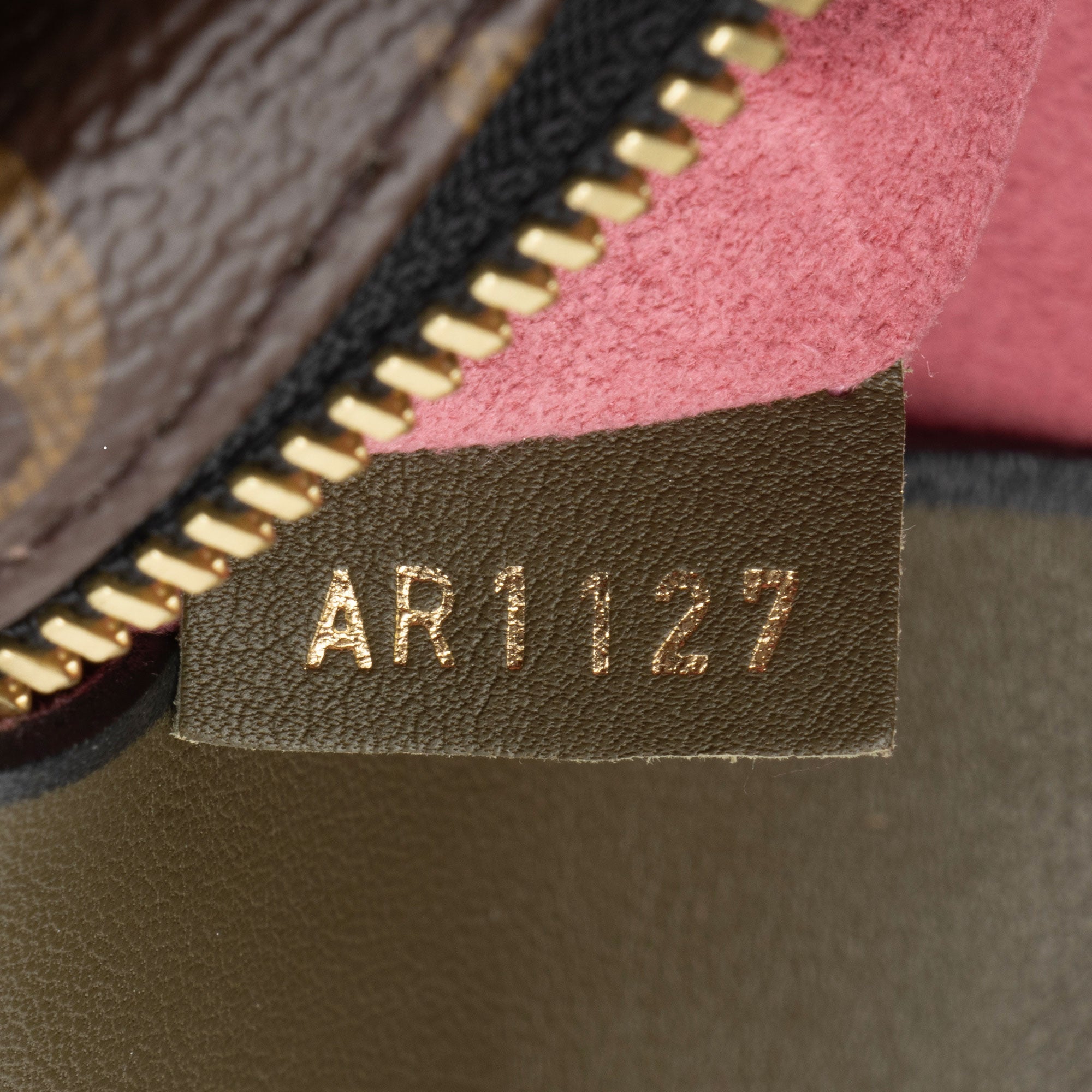 Louis Vuitton Monogram Canvas Tuileries Besace Shoulder Bag