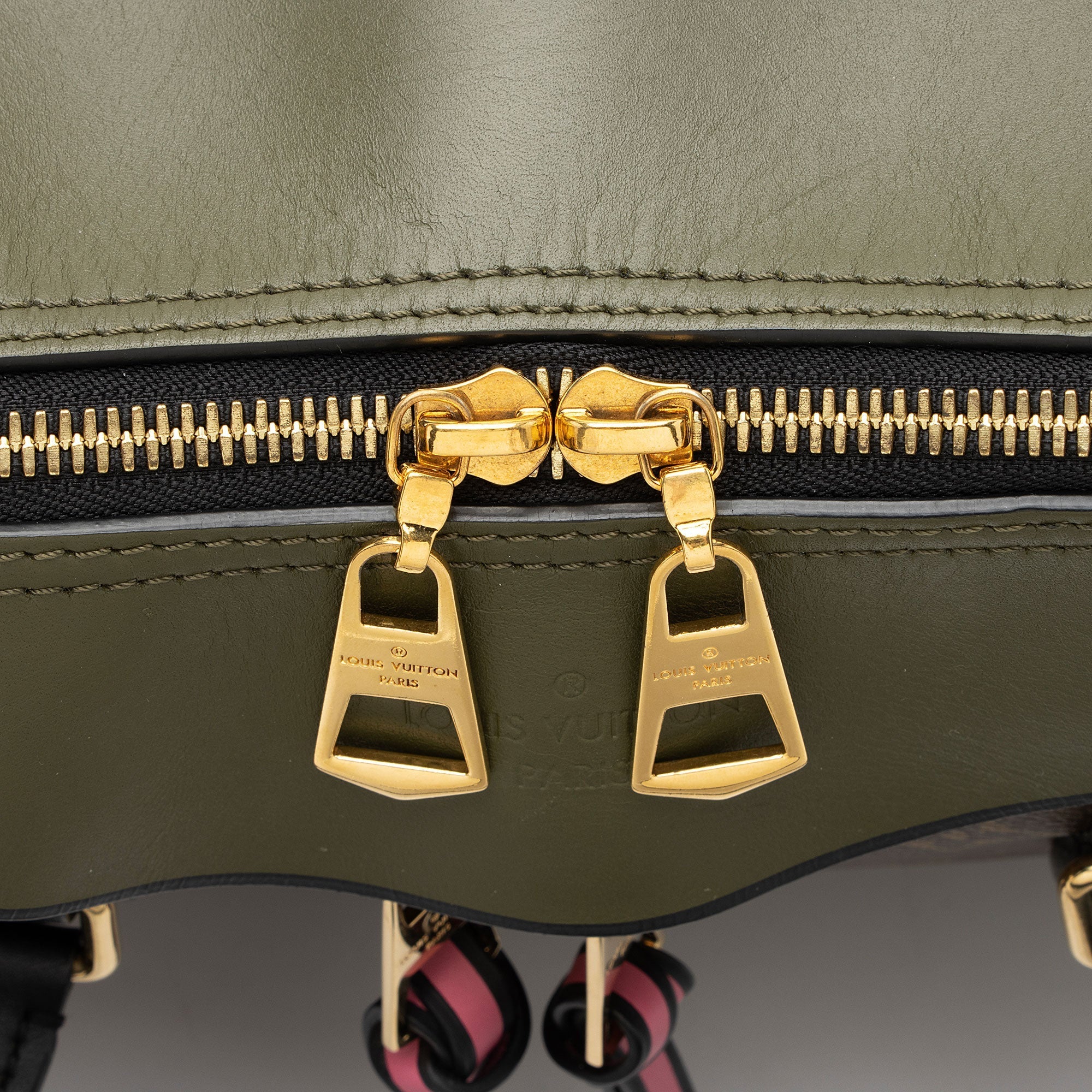 Louis Vuitton Monogram Canvas Tuileries Satchel (SHF-5QvIgR)