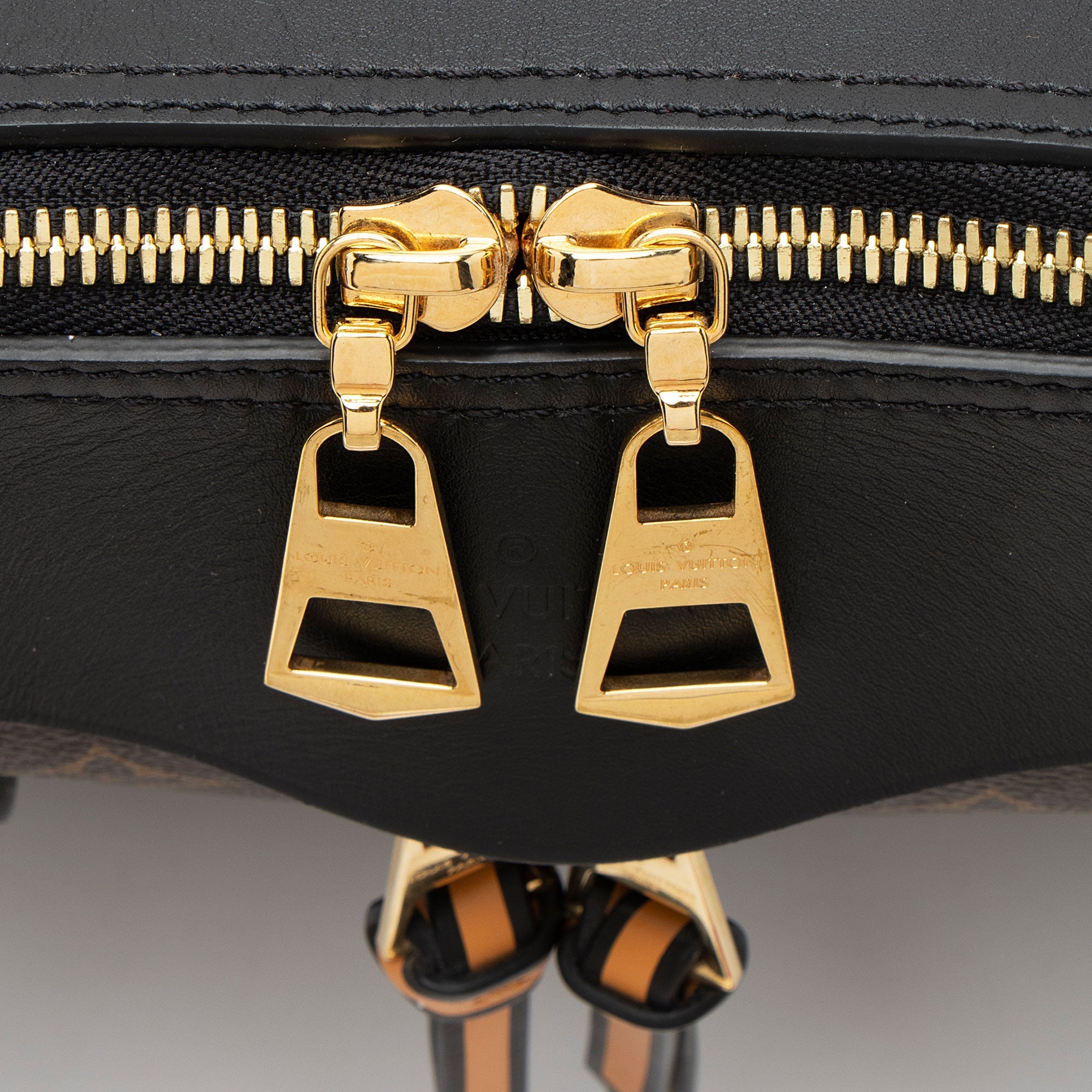 Louis Vuitton Monogram Canvas Tuileries Satchel (SHF-HGf4w1)