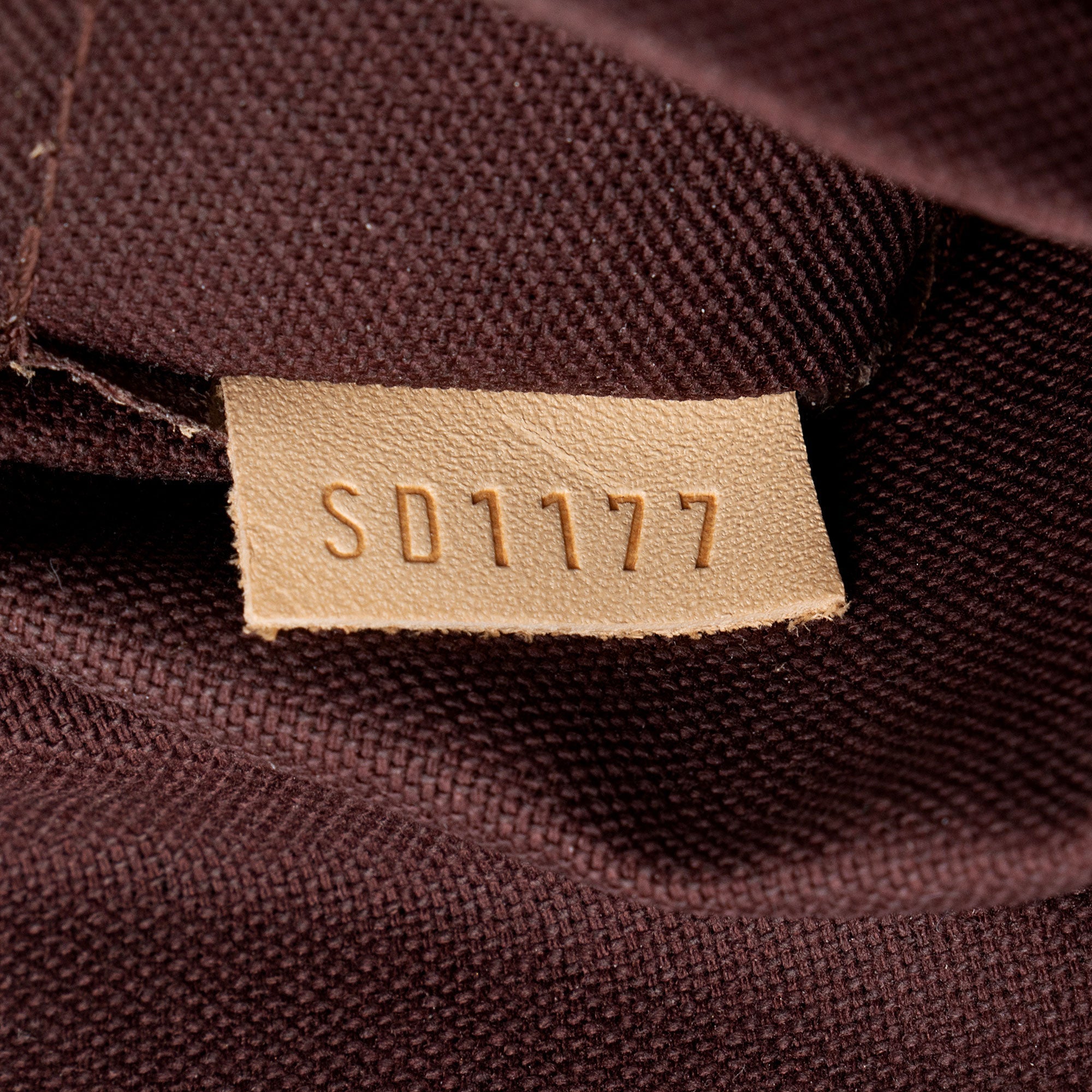 Louis Vuitton Monogram Canvas Turenne MM Satchel (SHF-DW4wba)