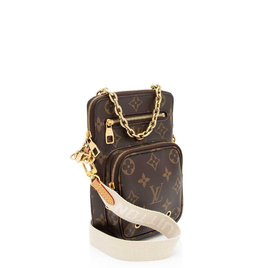 Louis Vuitton Monogram Canvas Utility Phone Sleeve (SHF-Fe3H5e)