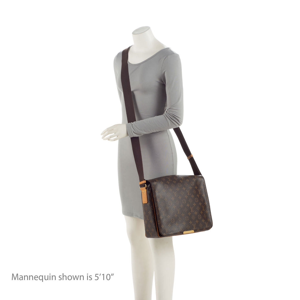 Louis Vuitton Monogram Canvas Valmy MM Messenger Bag (SHF-vusxUP)