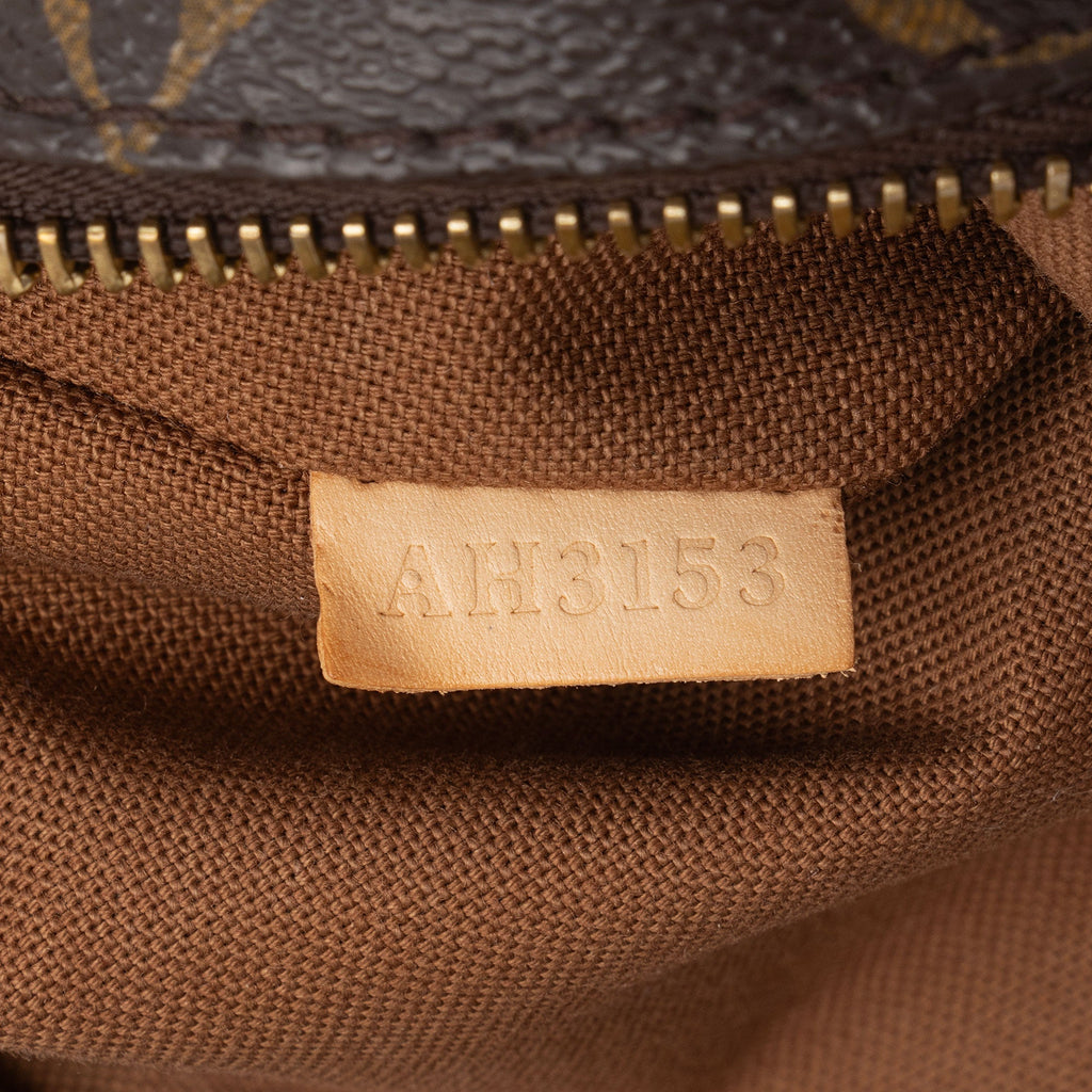 Louis Vuitton Monogram Canvas Valmy Pochette Messenger (SHF-MScbbk)