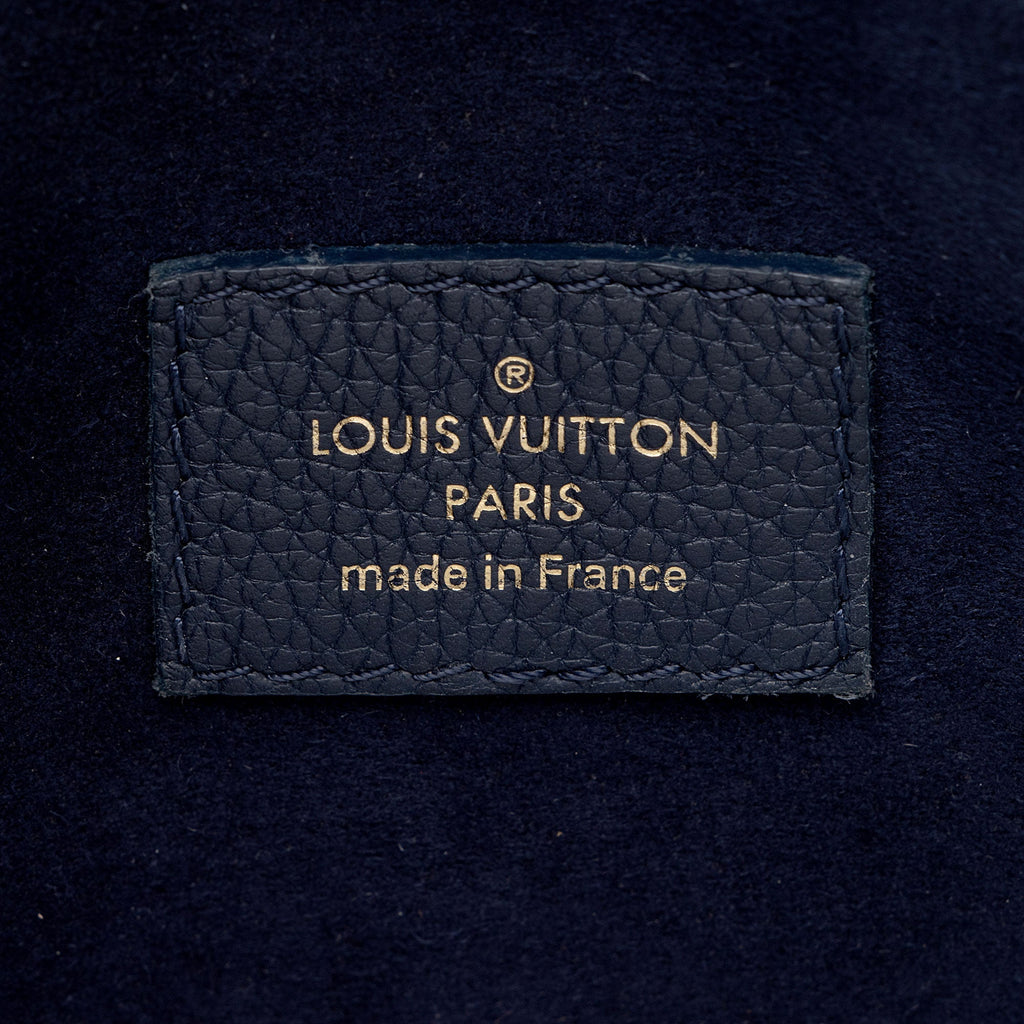 Louis Vuitton Monogram Canvas Victoire Chain Bag (SHF-hHsZ0l)