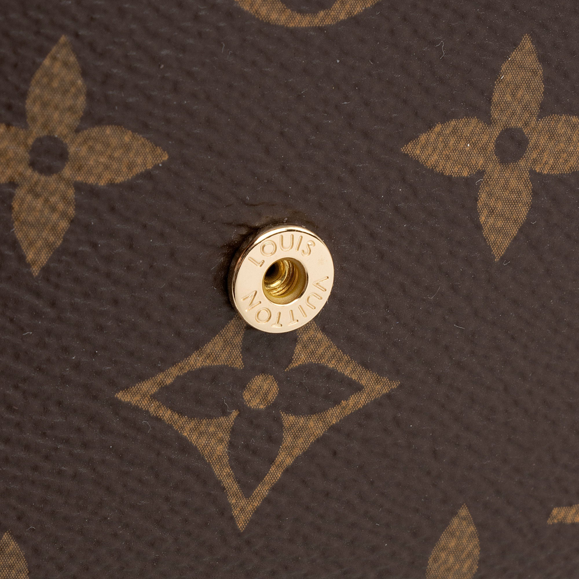 Louis Vuitton Monogram Canvas Victorine Wallet (SHF-QKu2io)