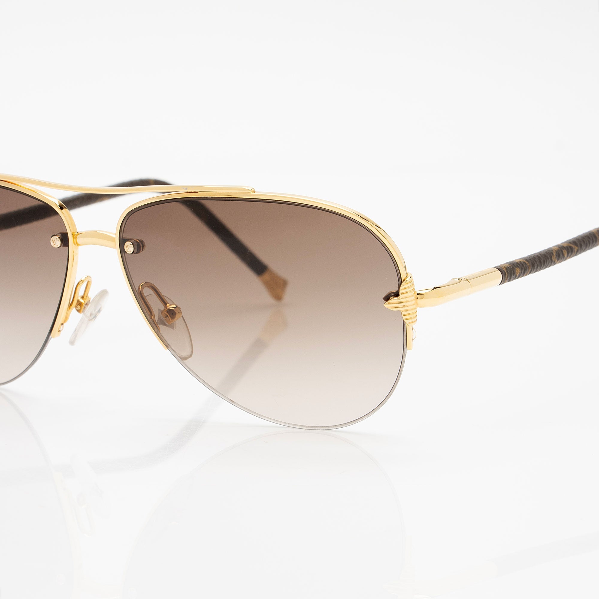 Louis Vuitton Monogram Canvas Viola Pilote Petite Sunglasses (SHF-jGPxdH)