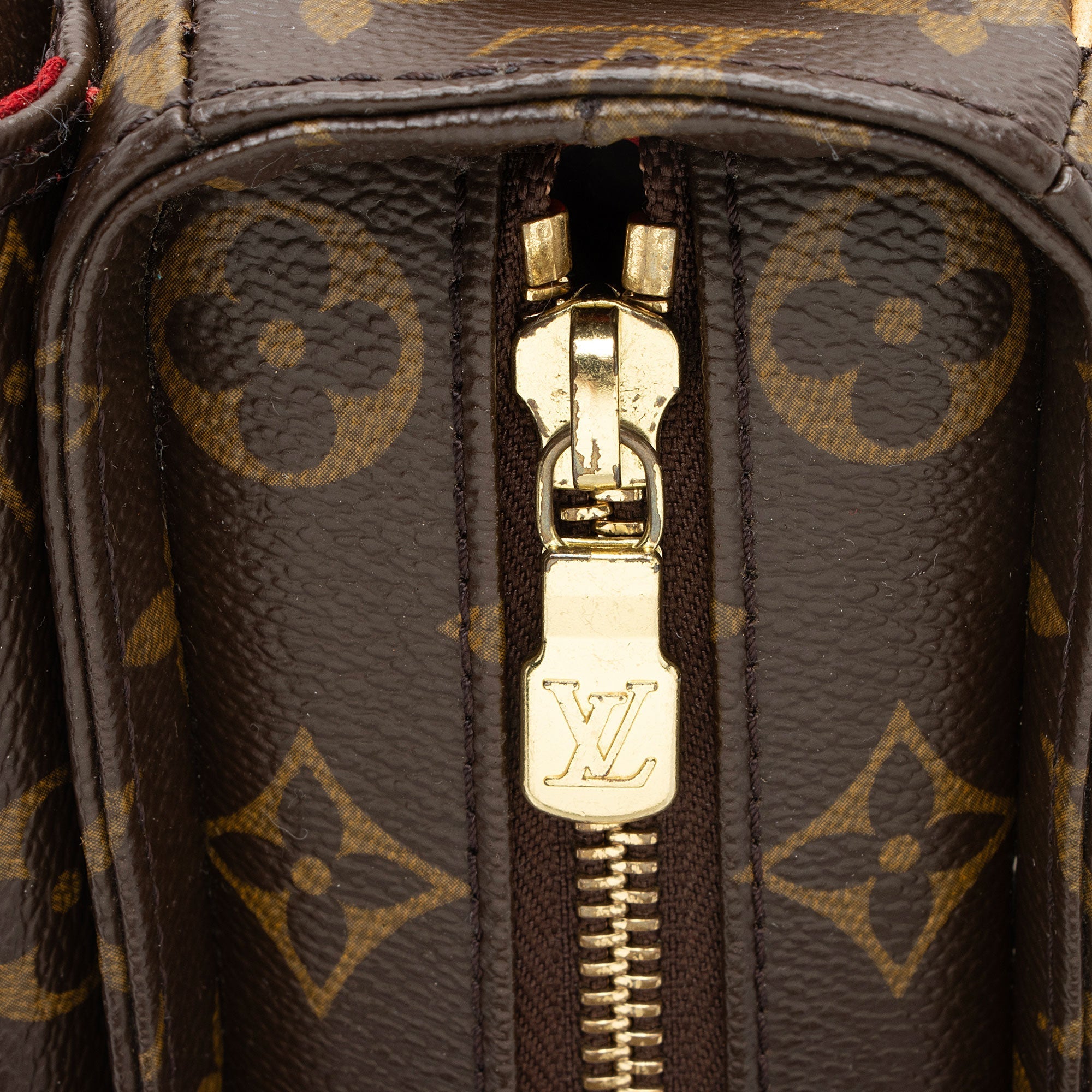 Louis Vuitton Monogram Canvas Viva Cite MM Shoulder Bag (SHF-m3qw2r)