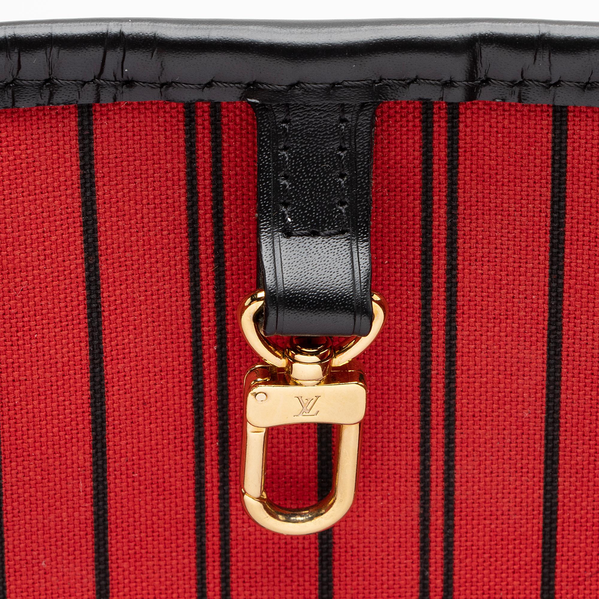 Louis Vuitton Monogram Canvas World Tour Neverfull MM Tote (SHF-wZoBzc)
