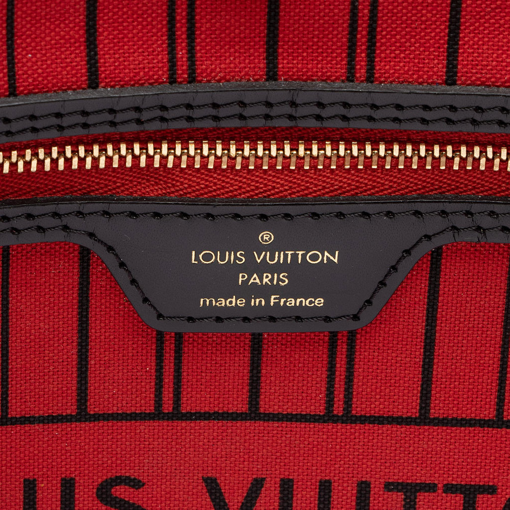 Louis Vuitton Monogram Canvas World Tour Neverfull MM Tote (SHF-wZoBzc)