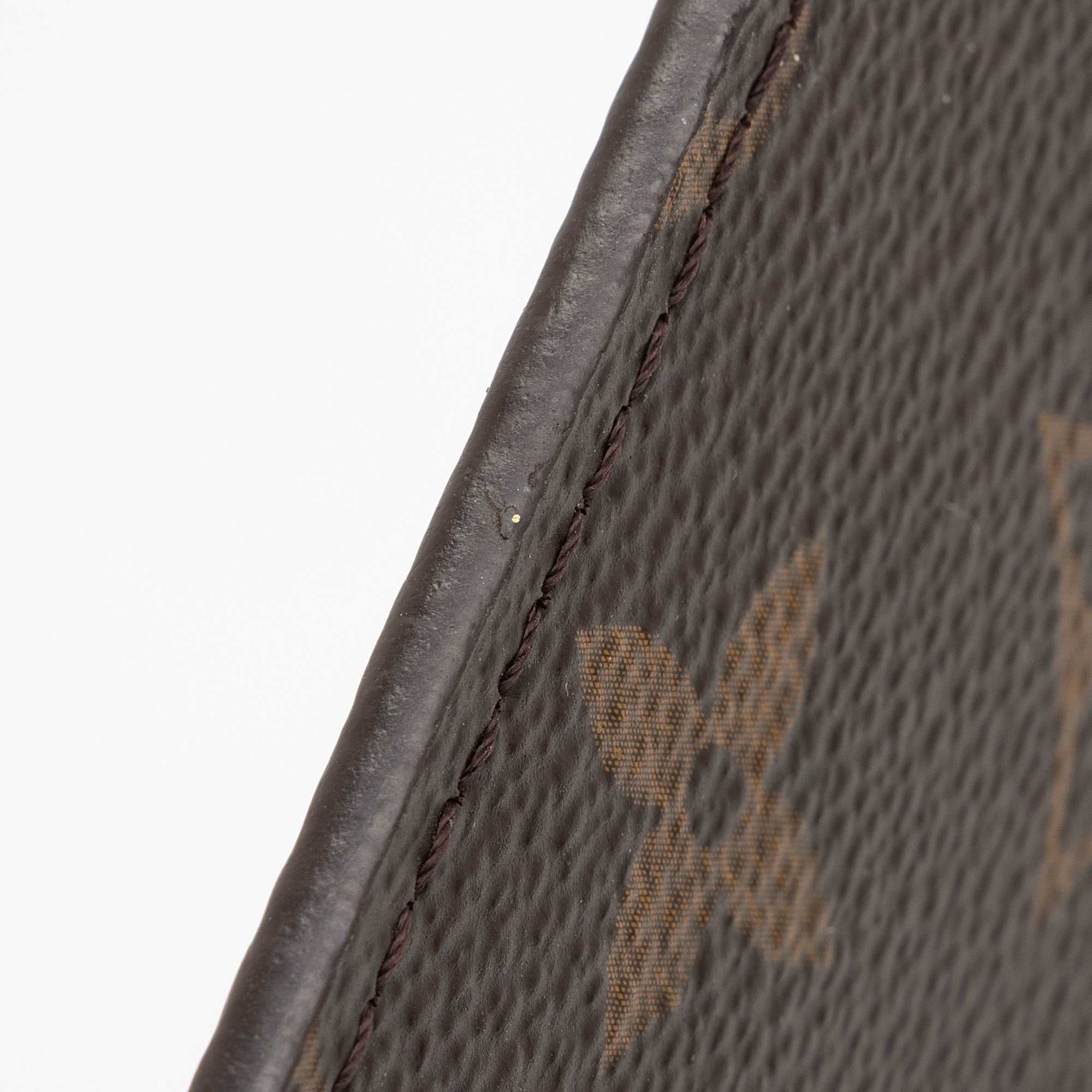Louis Vuitton Monogram Canvas World Tour Pochette (SHF-23069)