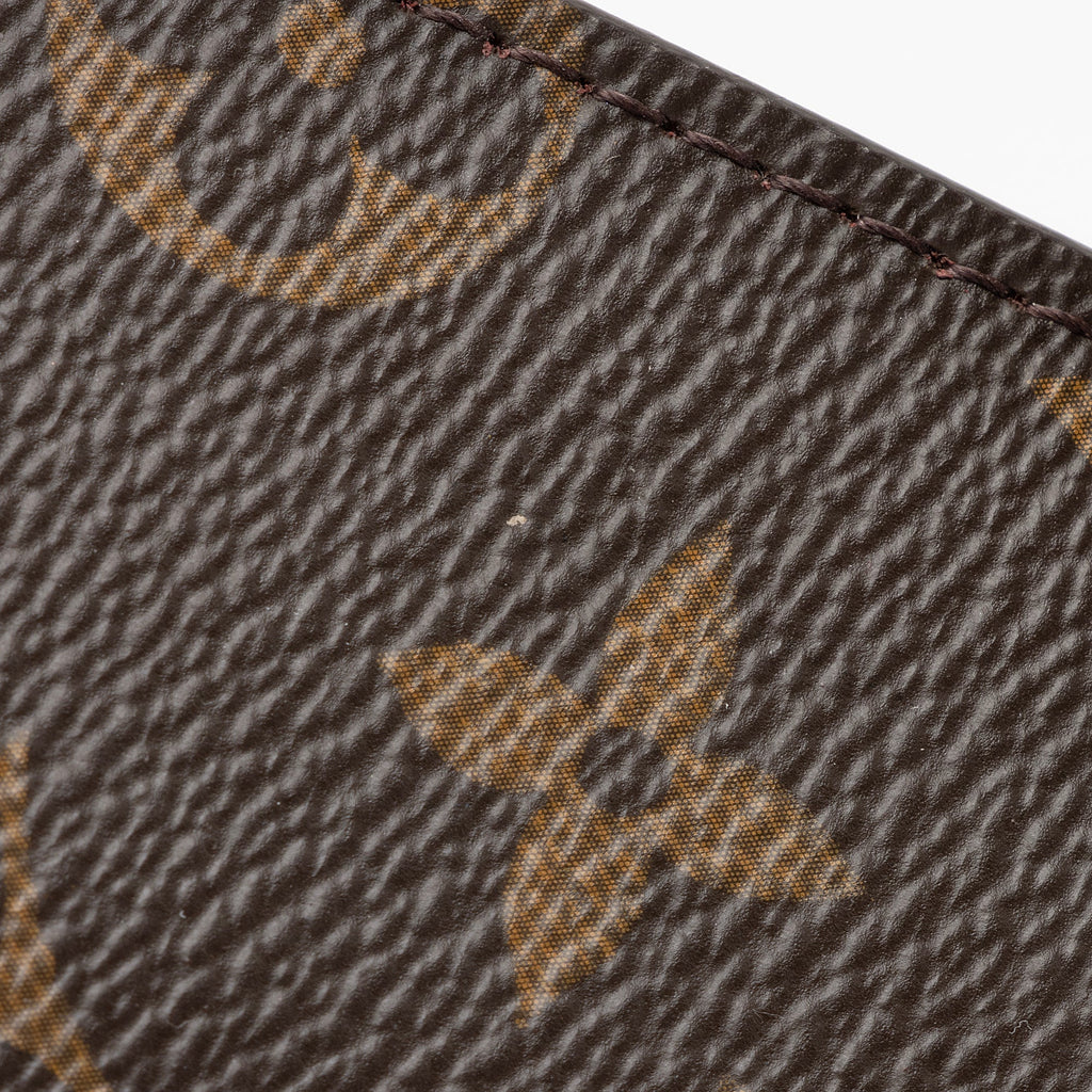 Louis Vuitton Monogram Canvas World Tour Pochette (SHF-23069)