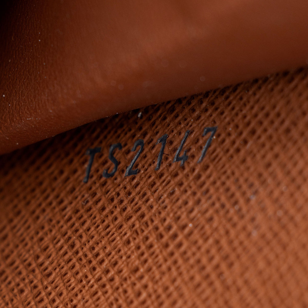 Louis Vuitton Monogram Canvas Zippy Coin Wallet