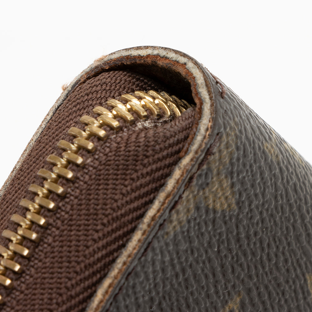 Louis Vuitton Monogram Canvas Zippy Organizer Wallet (SHF-16253)