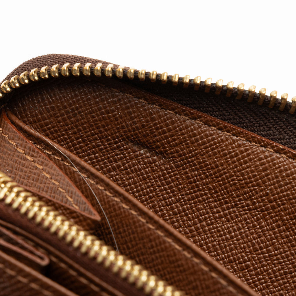 Louis Vuitton Monogram Canvas Zippy Organizer Wallet (SHF-ItTDd7)