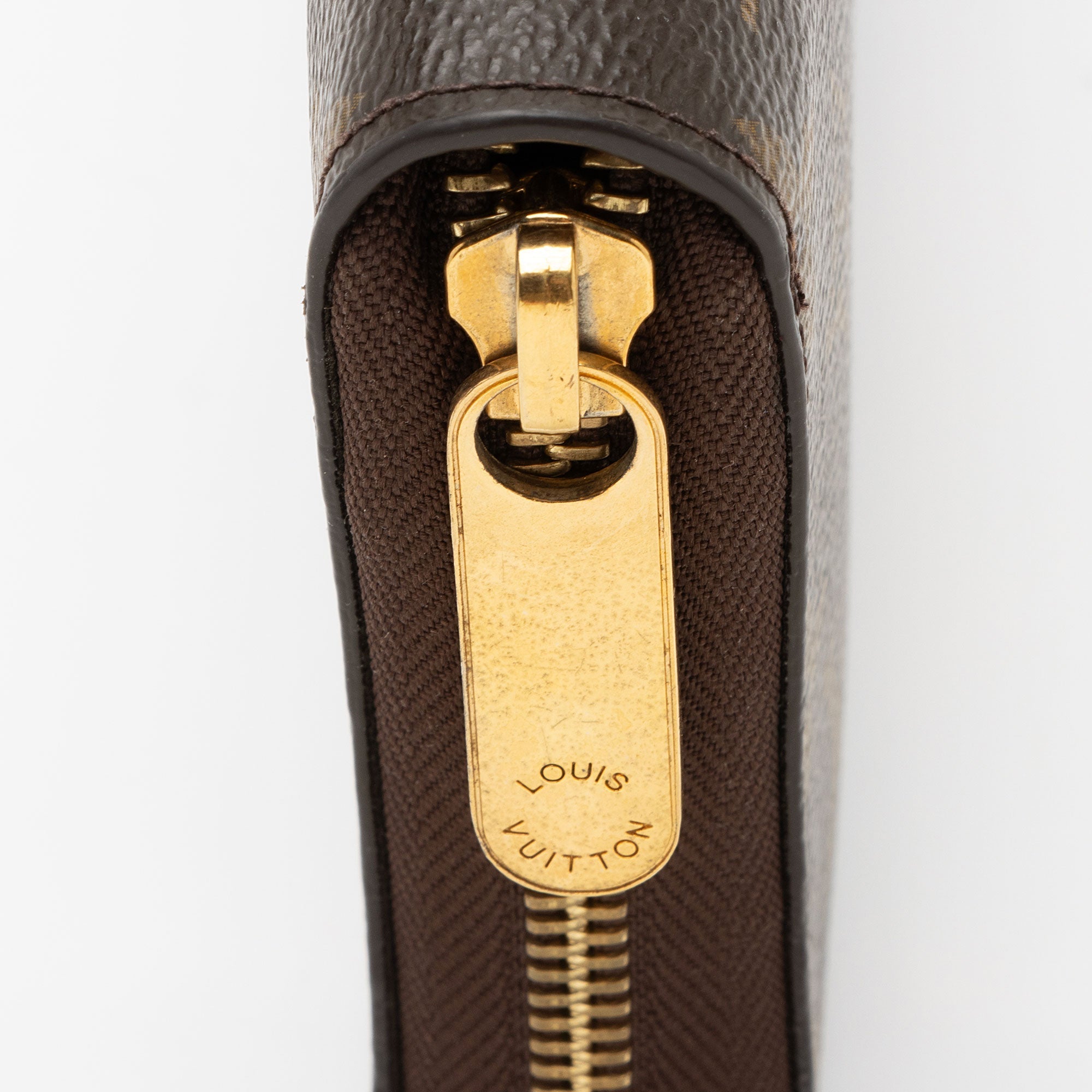 Louis Vuitton Monogram Canvas Zippy Organizer Wallet (SHF-Phah8D)