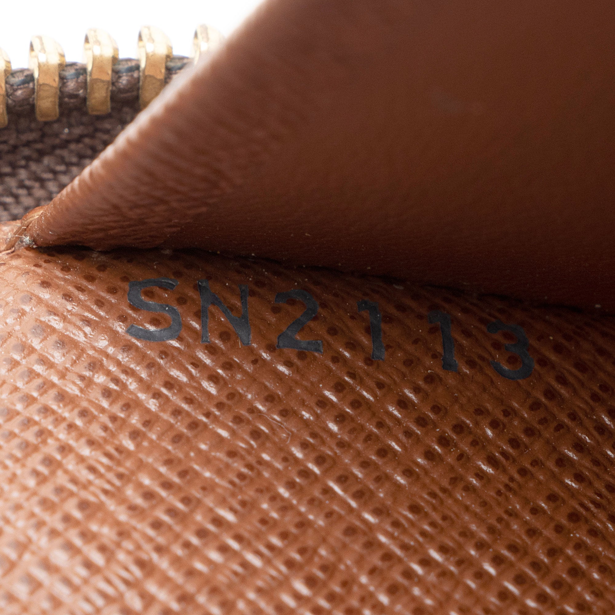 Louis Vuitton Monogram Canvas Zippy Organizer Wallet (SHF-Phah8D)