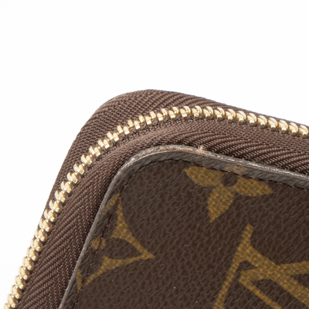 Louis Vuitton Monogram Canvas Zippy Organizer Wallet