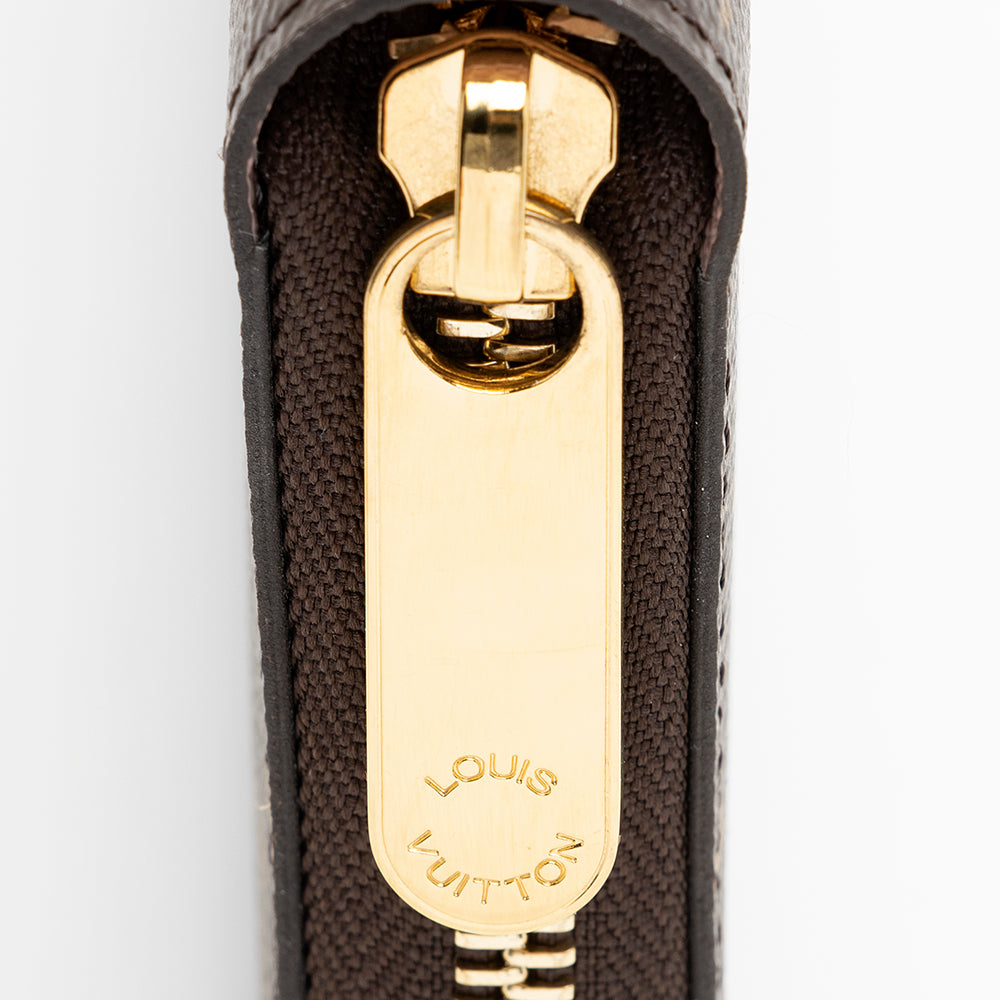 Louis Vuitton Monogram Canvas Zippy Wallet (SHF-19507)
