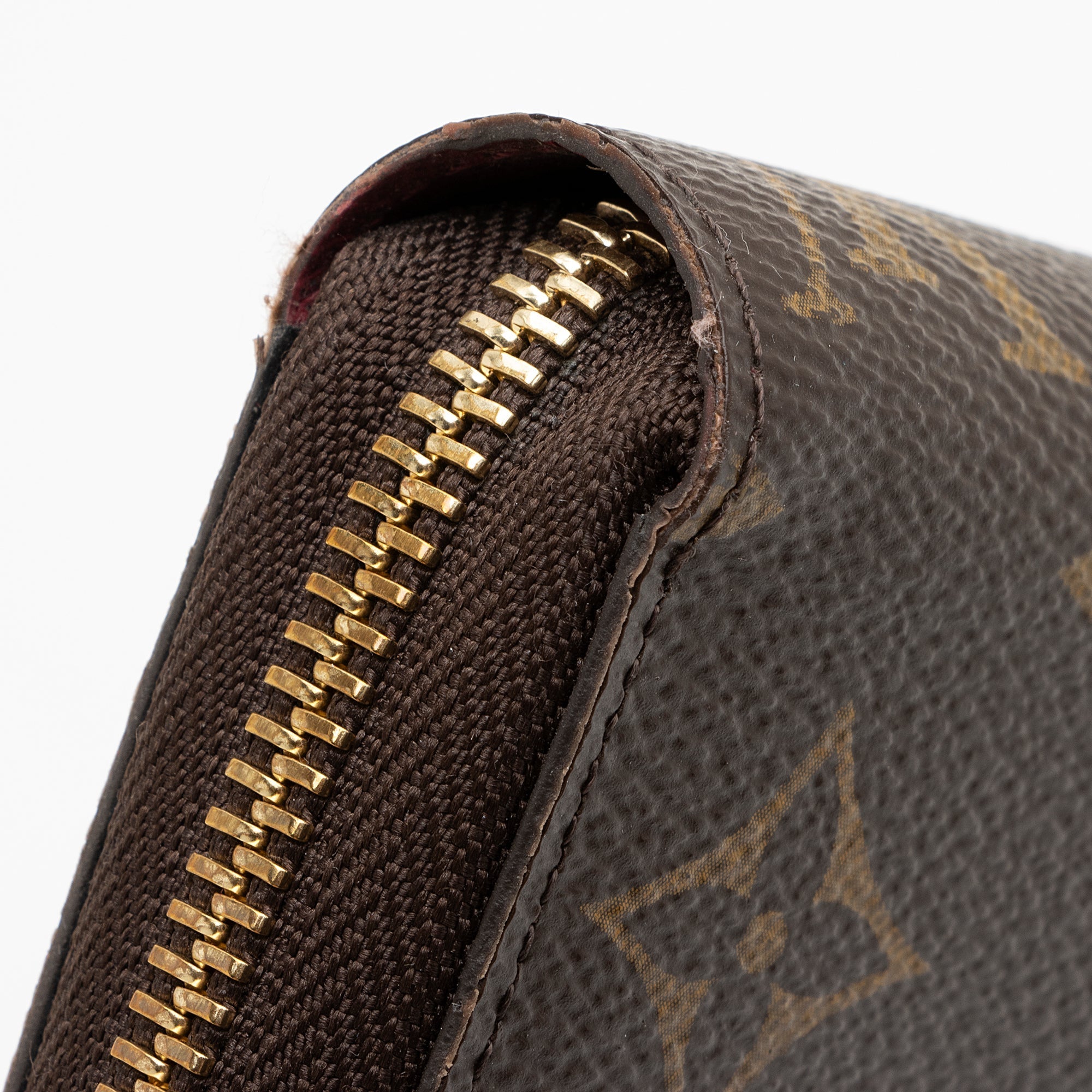Louis Vuitton Monogram Canvas Zippy Wallet (SHF-23817)