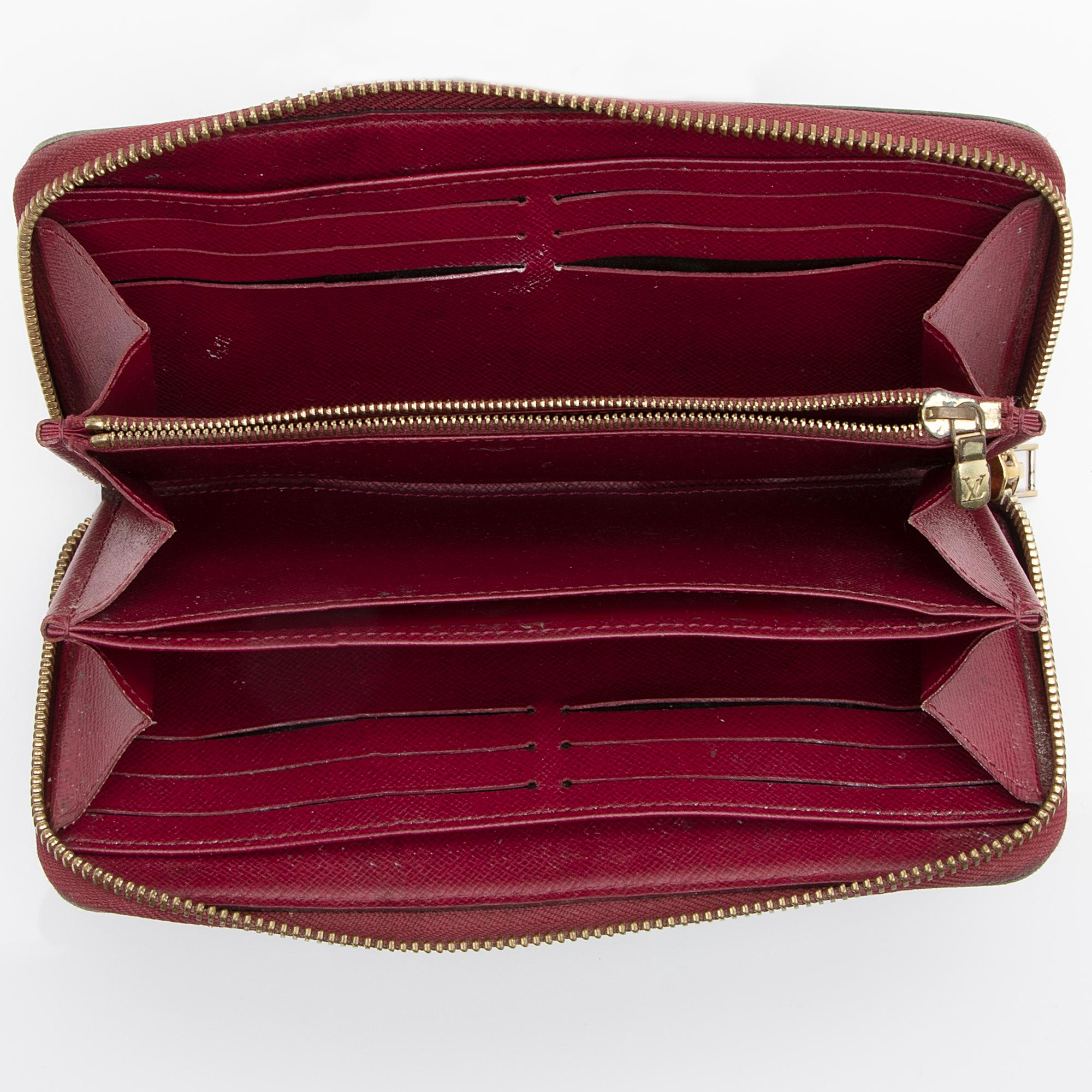 Louis Vuitton Monogram Canvas Zippy Wallet (SHF-23696)