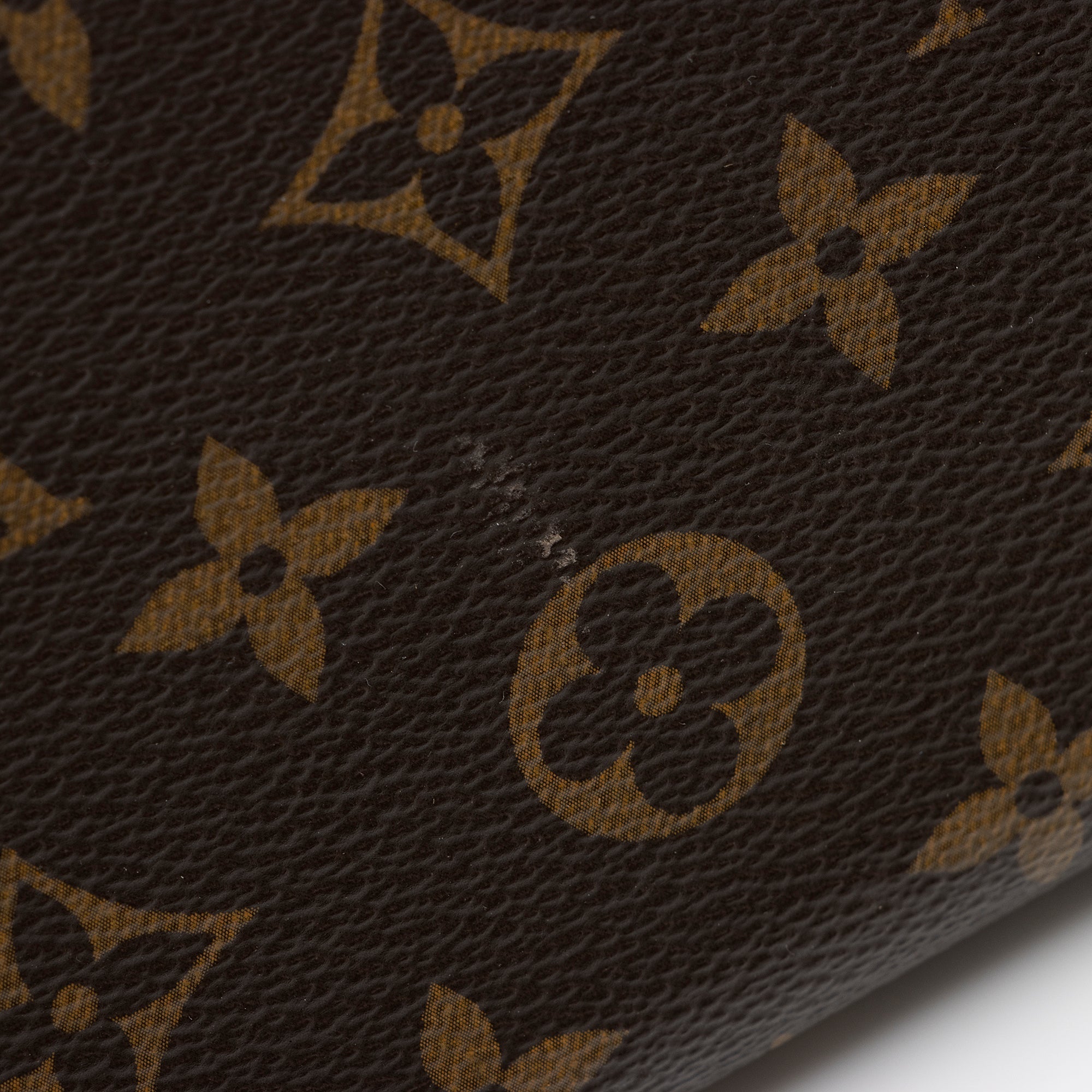 Louis Vuitton Monogram Canvas Zippy Wallet (SHF-23819)
