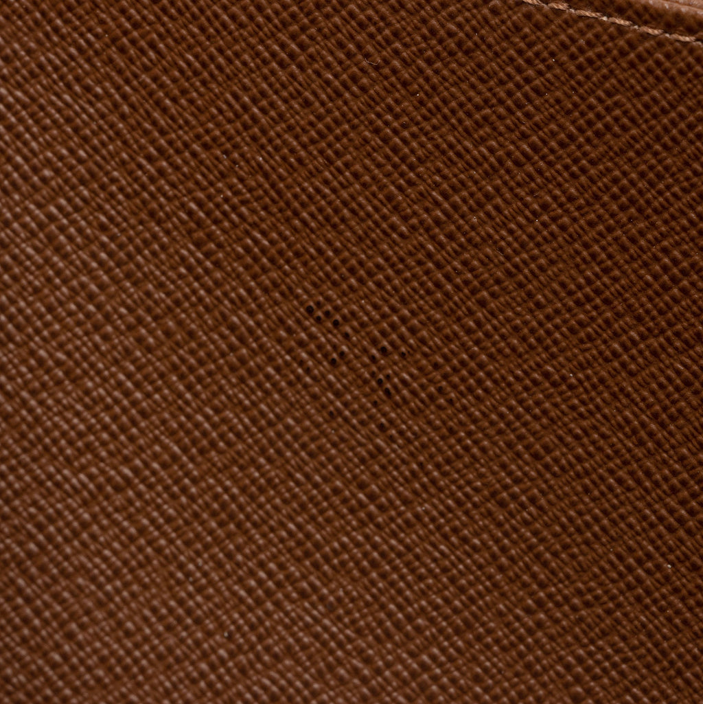 Louis Vuitton Monogram Canvas Zippy Wallet (SHF-7EaHIa)