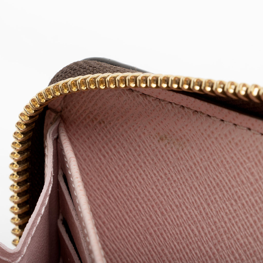 Louis Vuitton Monogram Canvas Zippy Wallet (SHF-7jNUxQ)