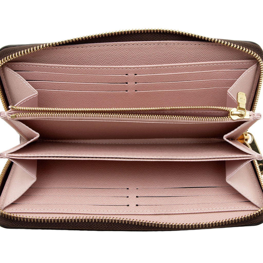 Louis Vuitton Monogram Canvas Zippy Wallet (SHF-7jNUxQ)