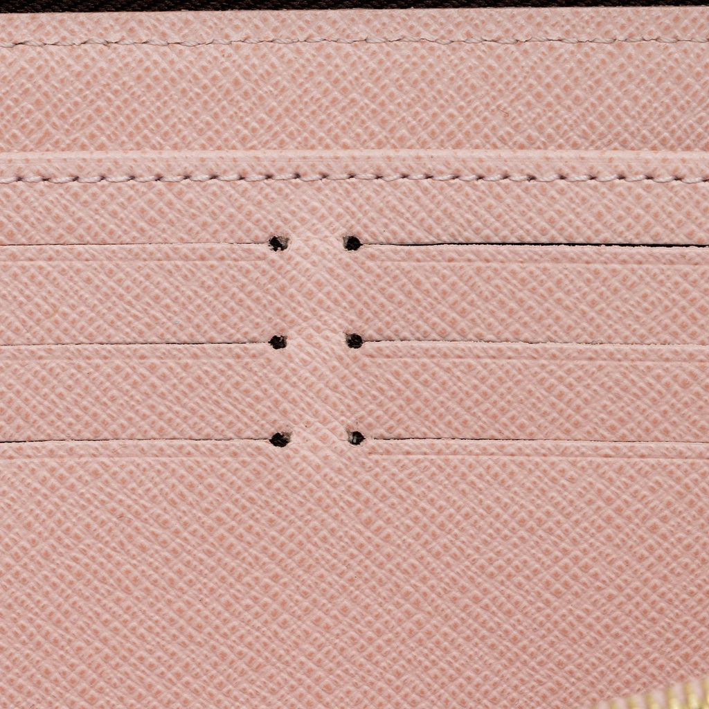 Louis Vuitton Monogram Canvas Zippy Wallet (SHF-i3N2Zj)