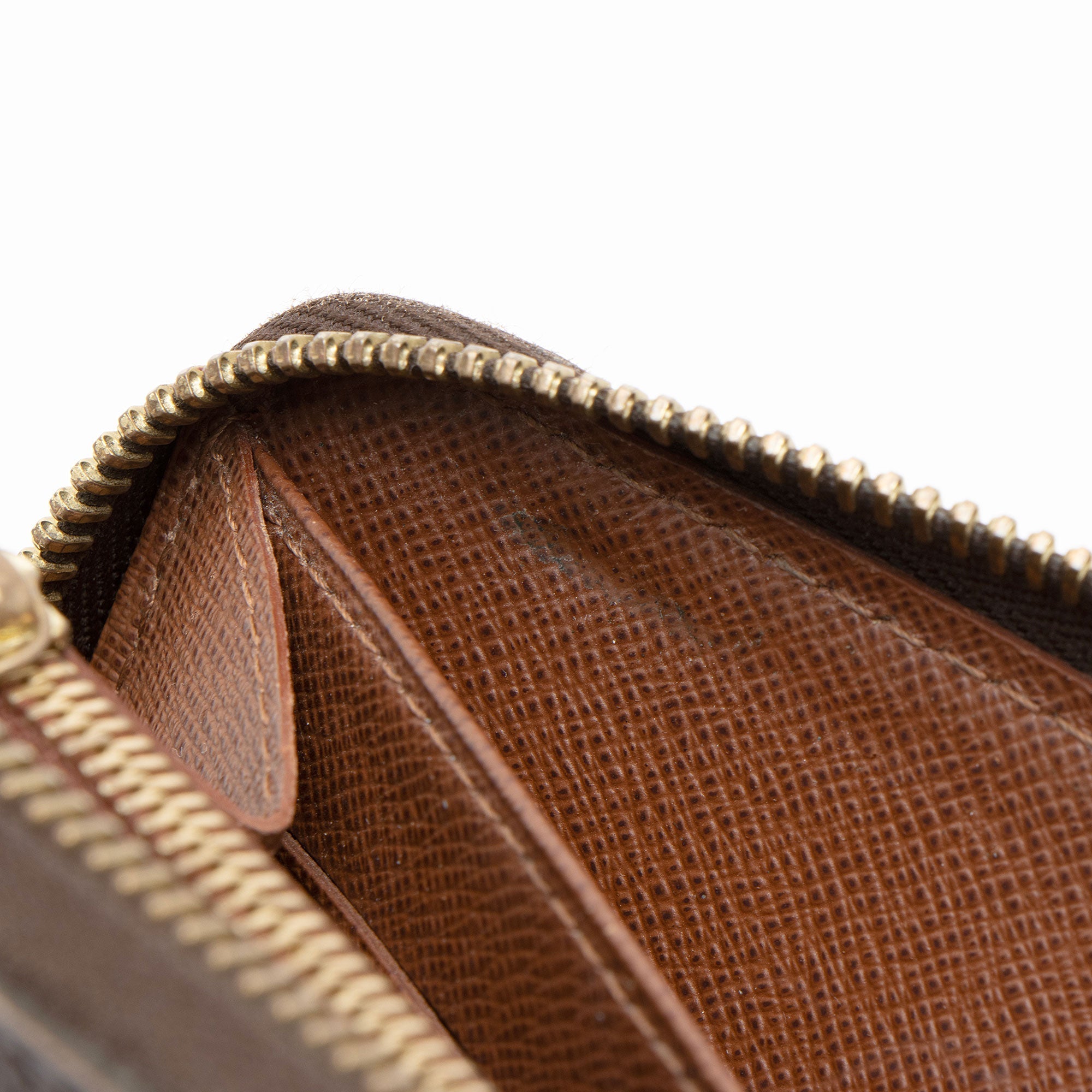 Louis Vuitton Monogram Canvas Zippy Wallet
