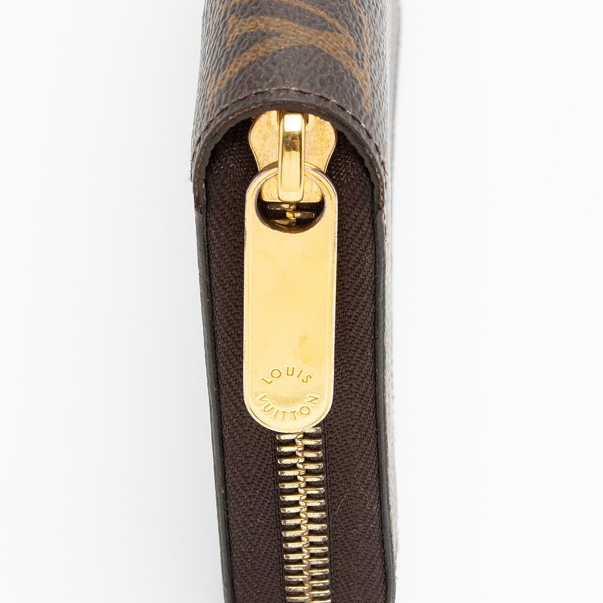 Louis Vuitton Monogram Canvas Zippy Wallet