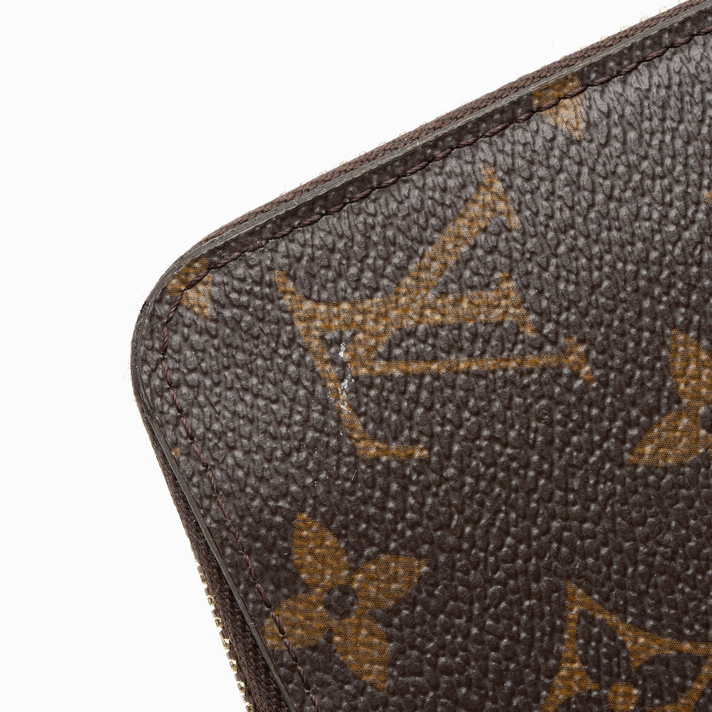 Louis Vuitton Monogram Canvas Zippy Wallet